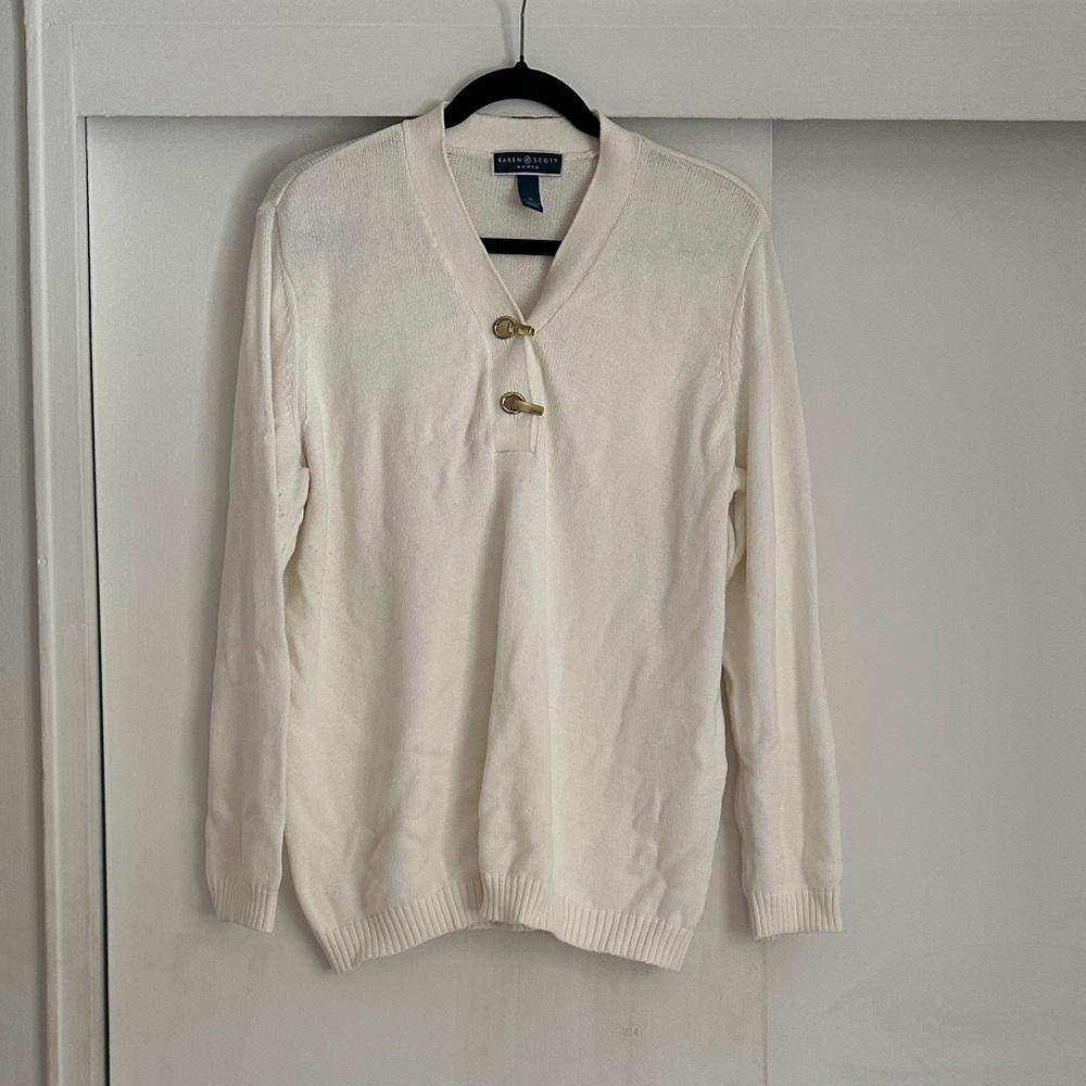 Kendra Scott Cream V-Neck Sweater with Toggle Detail